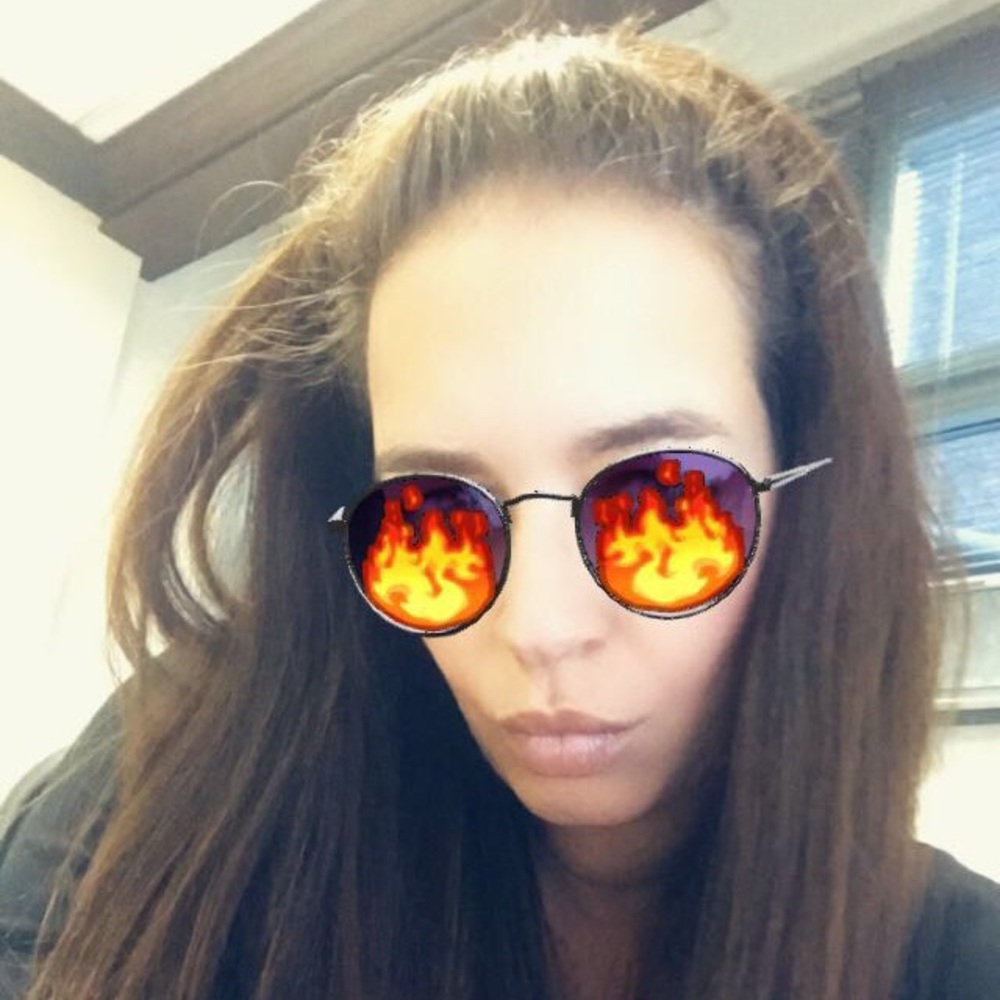 Meet your Posher, Esther